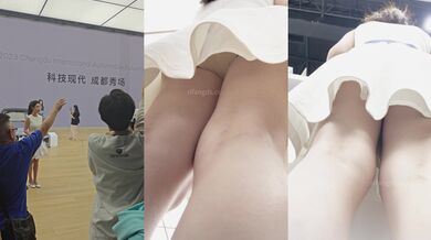 【mccd车展系列】12 一箭双雕展台礼仪和车模 礼仪无痕内裤及背后车模超短牛仔裙窄内还来了大姨妈